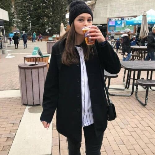 Une belle femme qui aime les rencontres