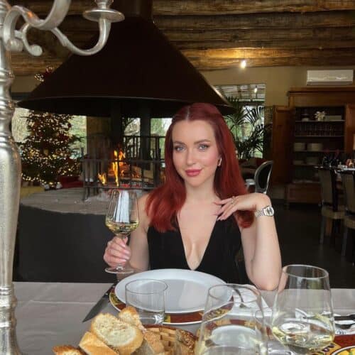 Je suis une belle femme coquine